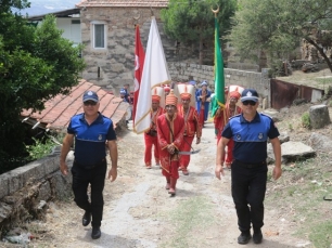 8-alinda-kultur-sanat-ve-turizm-festivali