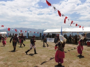 8-alinda-kultur-sanat-ve-turizm-festivali