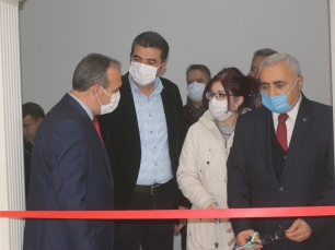 cizgimiz-mehmet-akif-ersoy-temali-resim-sergisi